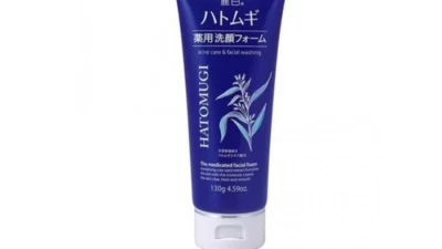 Sữa rửa mặt dưỡng trắng và ngăn ngừa mụn – REIHAKU HATOMUGI MEDICATED FACIAL FOAM (130g) 熊野油脂 麗白 ハトムギ 薬用 洗顔フォーム
